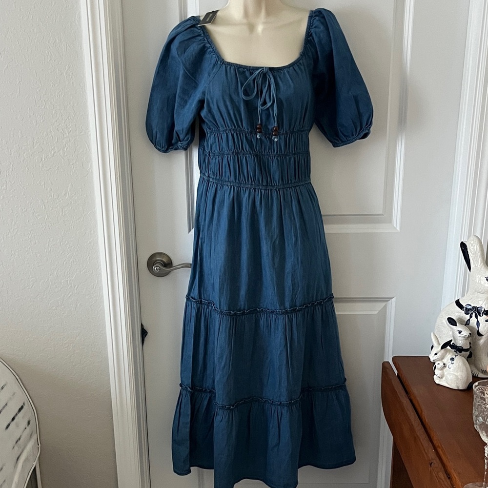 Chic Blue Cotton Layered Midi Dress with Puff Sleeves